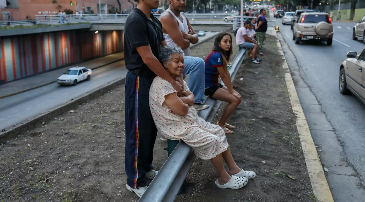 Cutremur cu magnitudinea de 7,3 în Venezuela. Imagini filmate în momentul seismului / VIDEO