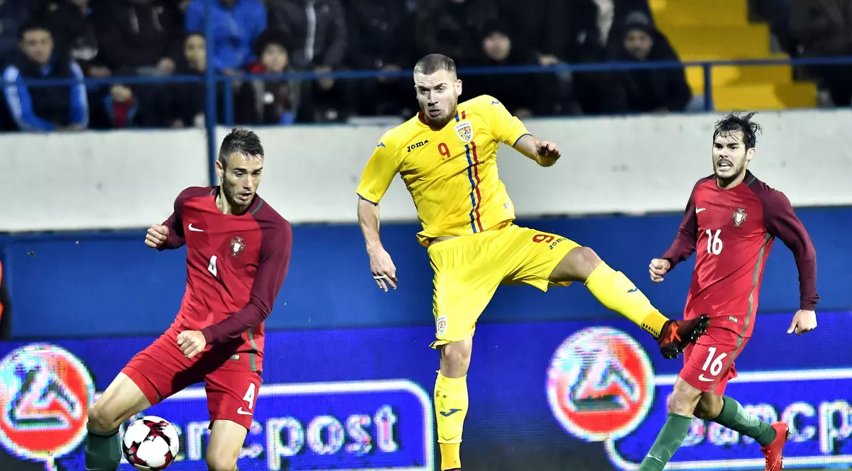 George Pușcaș, la Palermo. Atacantul a semnat un contract pe patru ani