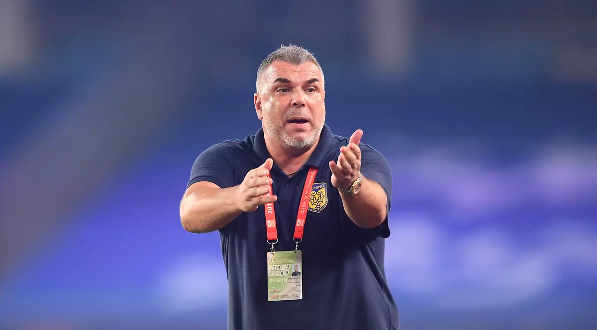Cosmin Olăroiu China