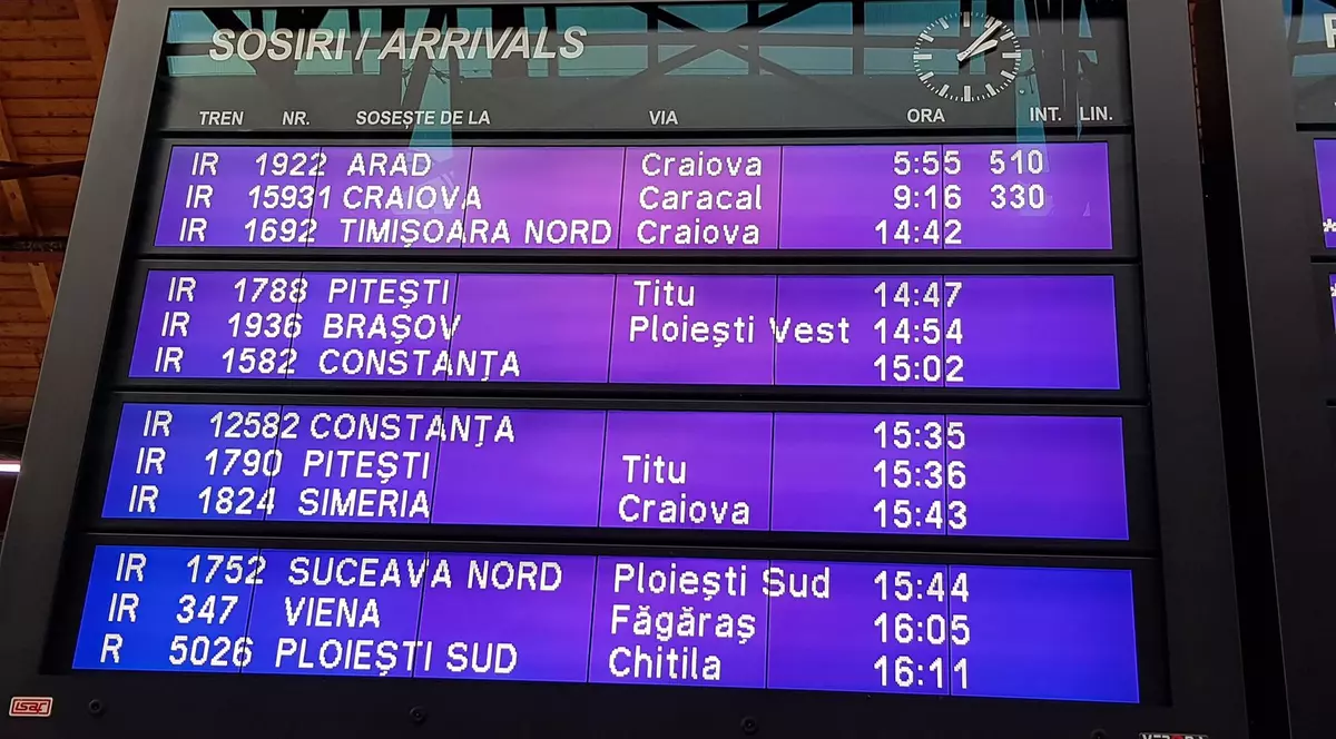 VIDEO/ Cum a fost posibil ca un tren din Arad să ajungă în București cu peste opt ore întârziere? O furtună și un pantograf defect