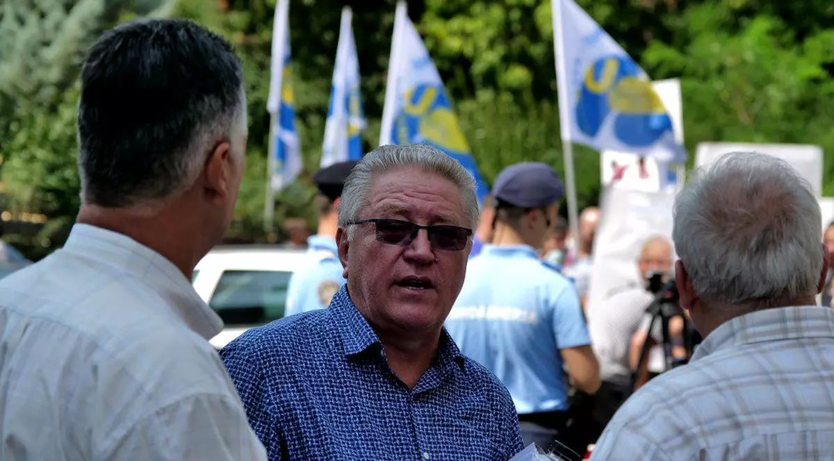 Metrorex face angajări, în 2018 și 2019. Preşedintele Unităţii Sindicatului Liber Metrou (USLM), Ioan Rădoi, la pichetul de la Ministerul Transporturilor, din 20 august