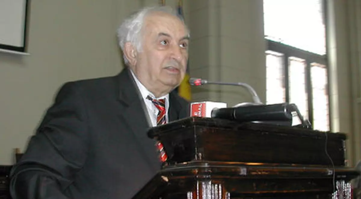 Academicianul Marius Sala a murit. Marius Sala, la tribuna Academiei Române