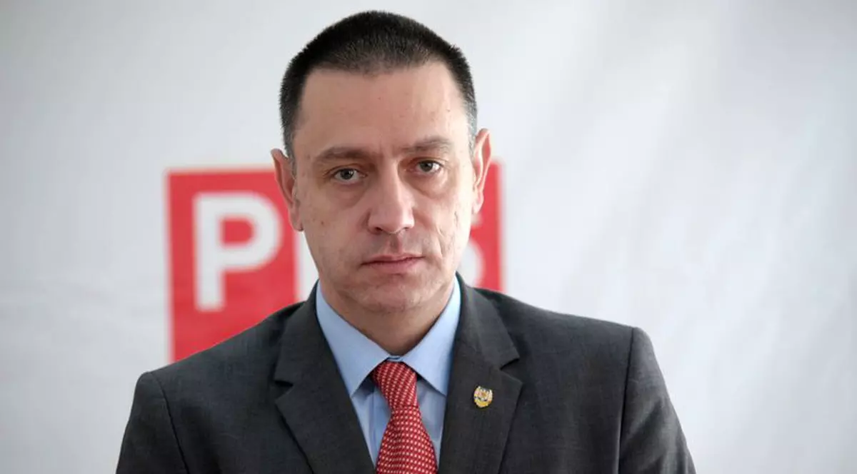 Mihai Fifor a demisionat din funcția de ministru al Apărării