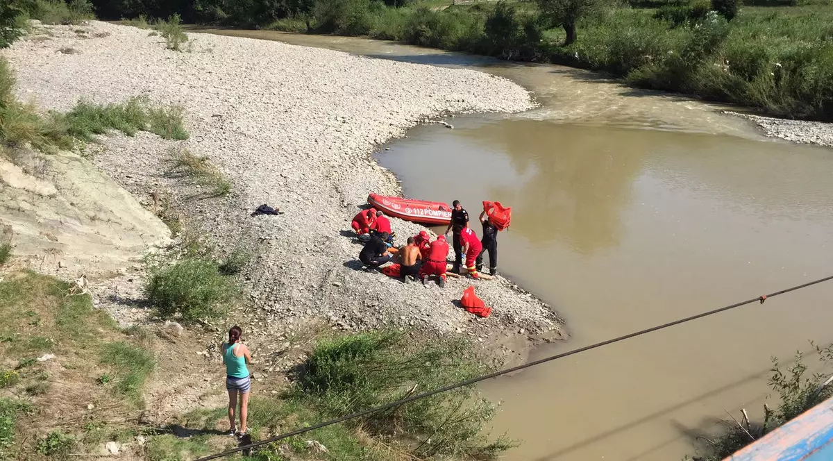 FOTO: Copil de 13 ani din Neamț, înecat în râul Bistrița în timp ce se afla la scăldat