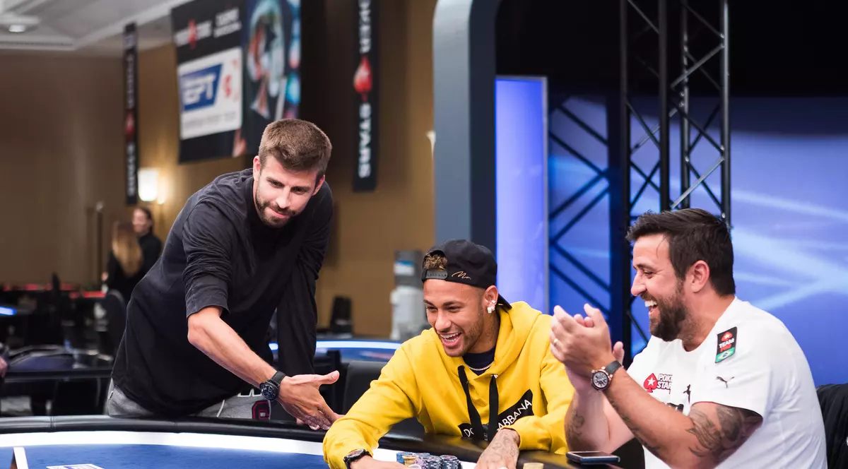 Pique și Neymar, foști colegi la Barcelona, au fost adversari la poker
