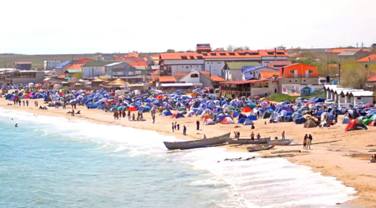 O plajă din Costineşti va fi închisă din nou