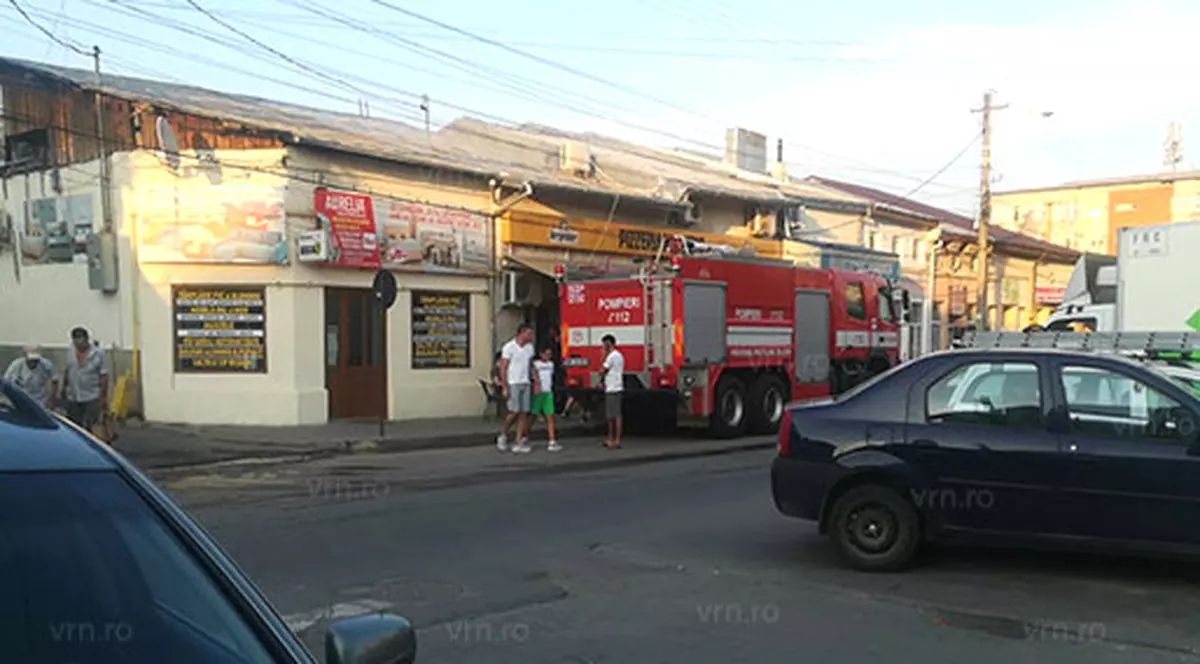Pizzeria fostului senator PNL Dan Marian a luat foc, la Huși. Cuptorul era de vină