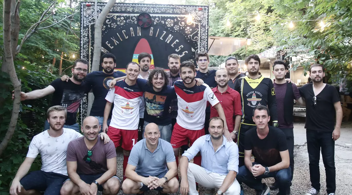 Benfica de România donează micilor fotbaliști din Sarichioi încasările primului lor meci din noul sezon de Liga a V-a. Partida se va disputa la București, pe Stadionul Coresi