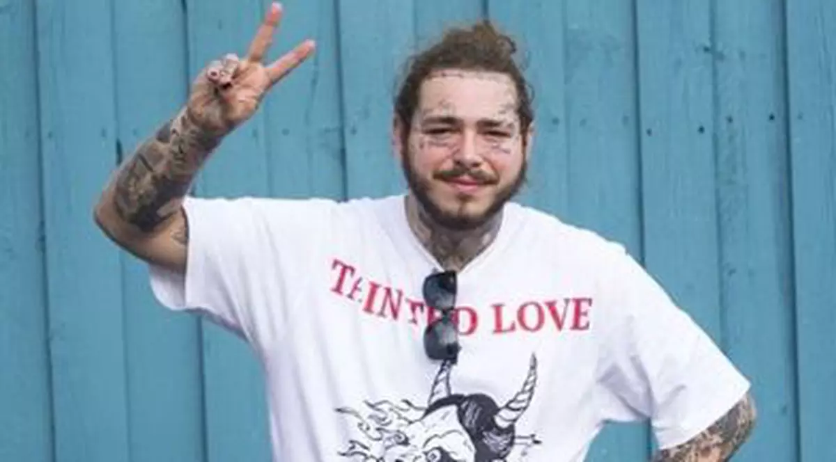 VIDEO | Rapperul Post Malone, la un pas de moarte. Avionul privat în care se afla a aterizat de urgență