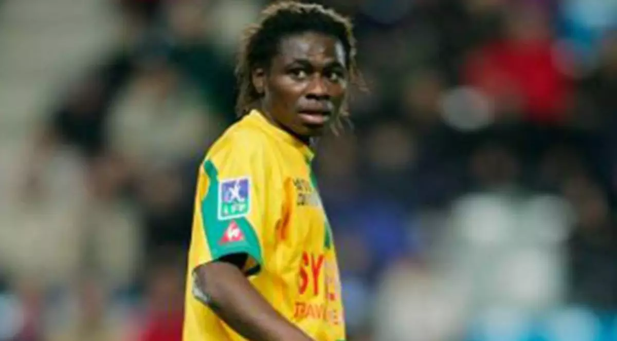 Fotbalistul gabonez Shiva N'Zigou a făcut dezvăluiri cutremurătoare: tatăl i-a omorât mama! Iar el a avut relații incestuoase, dar și homosexuale!