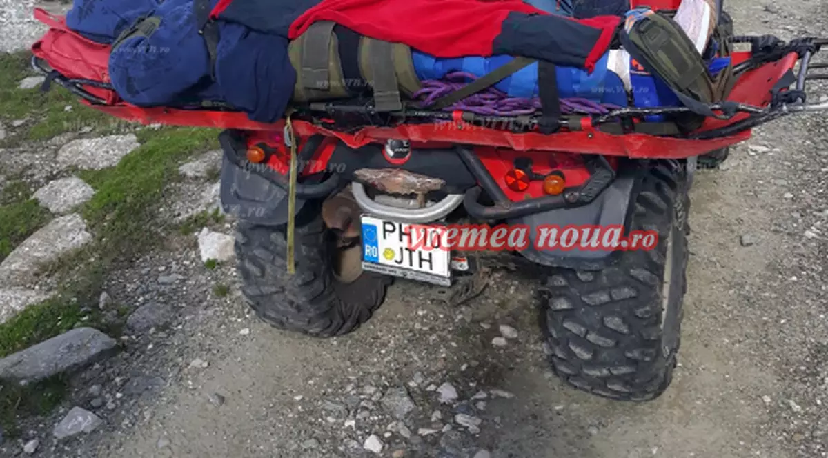 O turistă și-a fracturat un picior și a fost recuperată de salvamontiști de la Vârful Omu