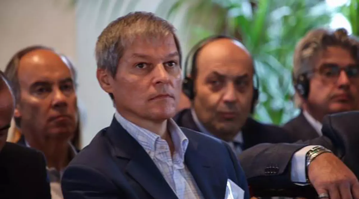 Dacian Ciolos, fostul premier