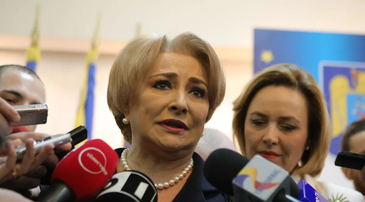 Politicienii de la guvernare, despre prima zi de școală. Aceștia laudă sistemul de învățământ, performanțele și investițiile