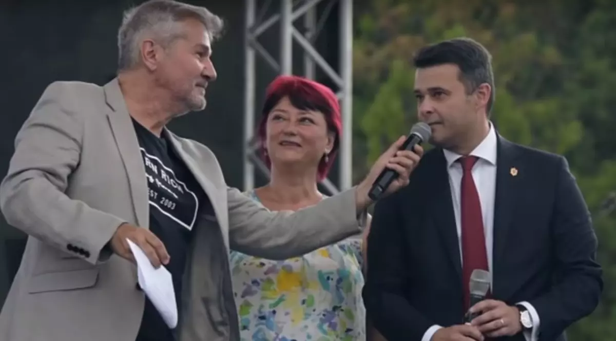 OPINIE/ Oare merită onorariul, stimabile cetățean Dan?