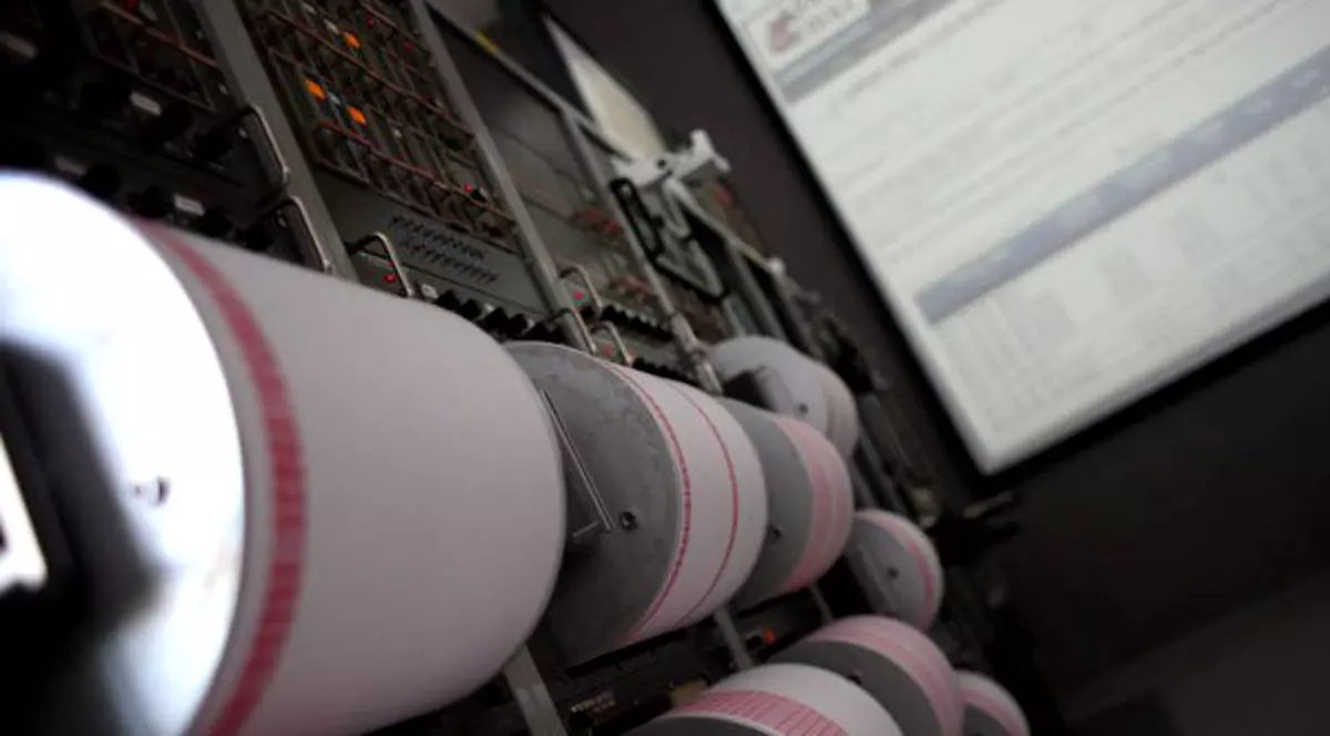 Cutremur puternic în România, de 5,8 grade, resimţit şi în Bucureşti!