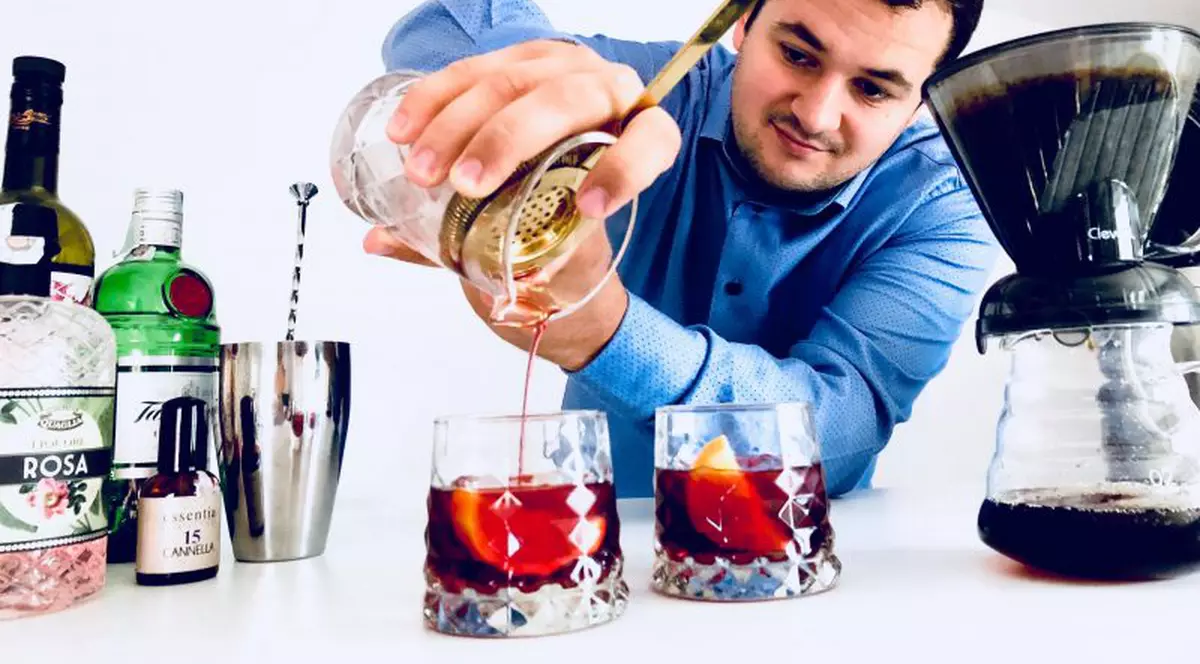 Un român participă la Campionatul Mondial de Cafea din Brazilia