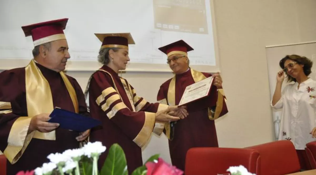 Maia Morgenstern a primit titlul de ''Doctor Honoris Causa'' al Universităţii ''George Bacovia''