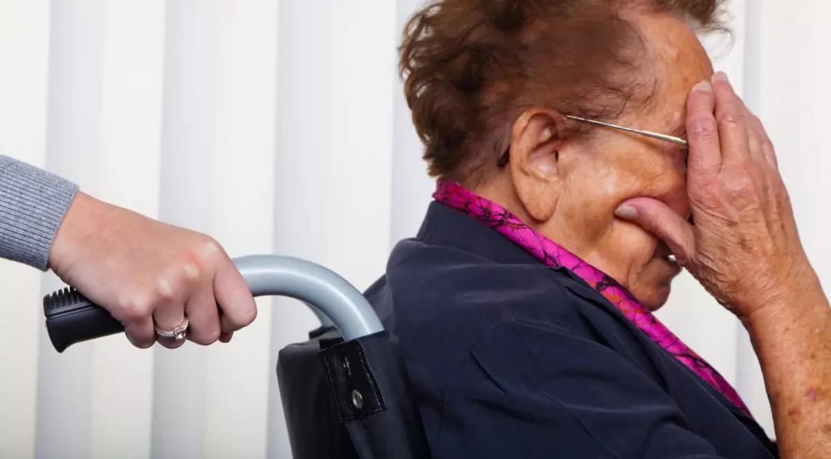 Avocatul Poporului cere ministrului Muncii situaţia deceselor survenite în căminele de bătrâni pe durata stării de urgenţă