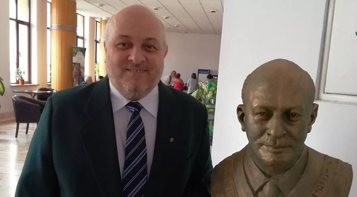 Marius Dragomir are bust în Brașov