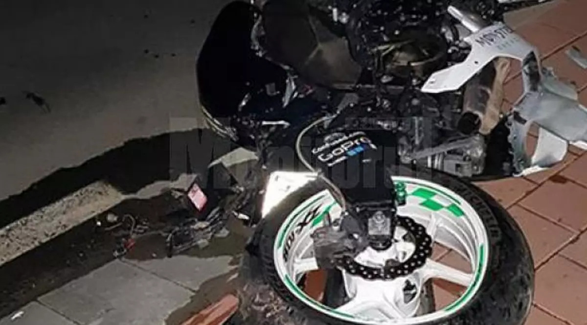 Un tânăr de 17 ani a murit într-un teribil accident. A avut o premoniție sumbră: "Dacă viteza mă va omorî într-o zi, să nu plângi, pentru că eu zâmbeam..."