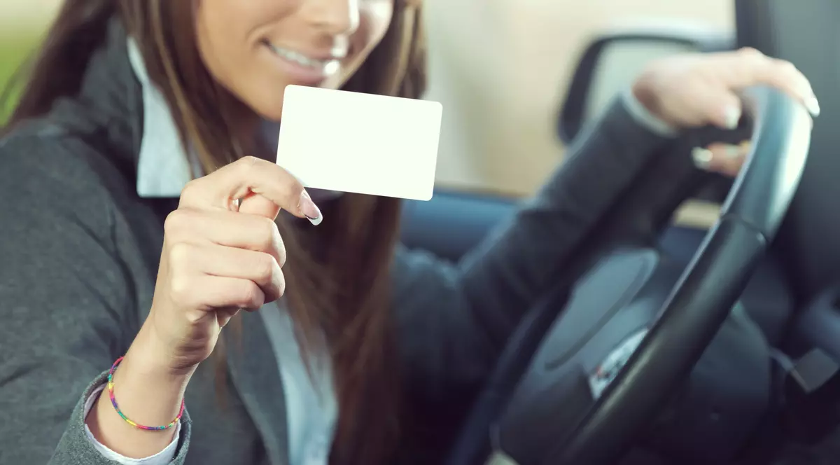 o nouă carte de identitate a vehiculului
