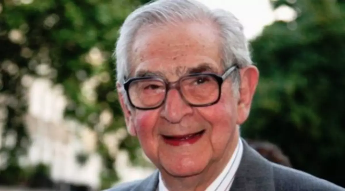 Prezentatorul TV Denis Norden