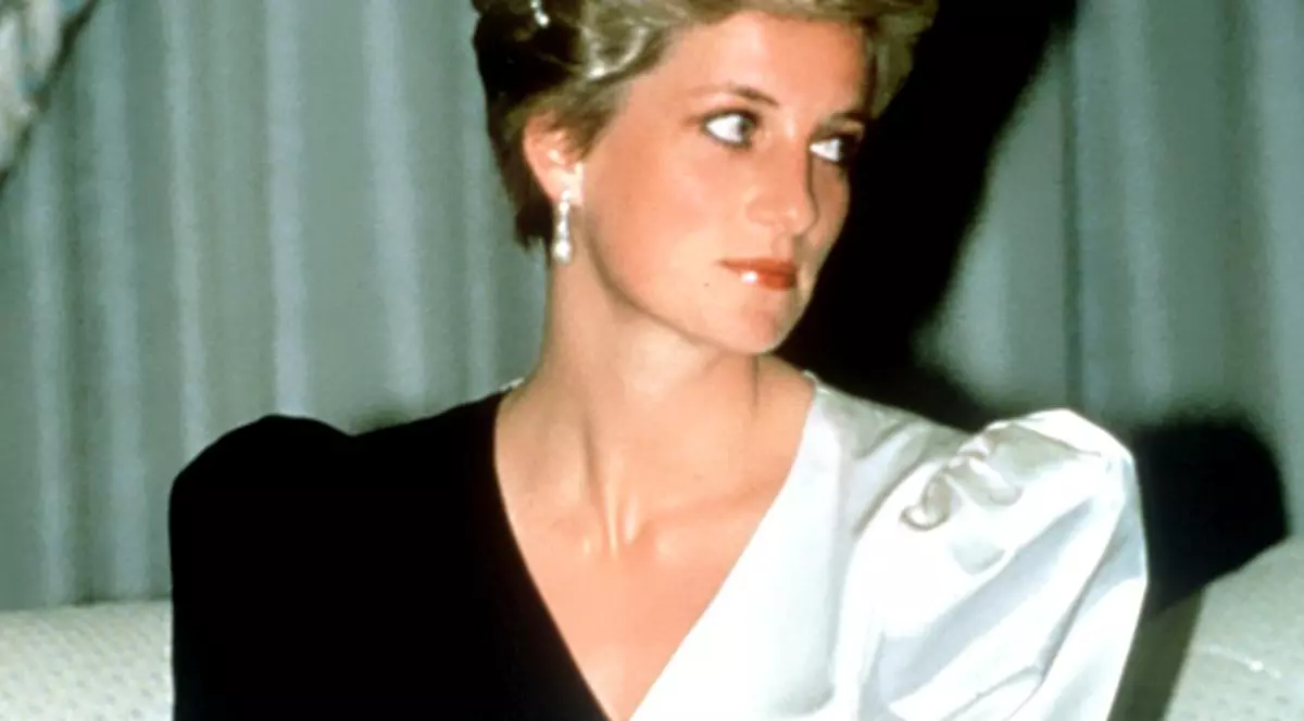 Ultimele cuvinte ale Prințesei Diana. Ce i-a spus unui pompier în noaptea teribilului accident de la Paris