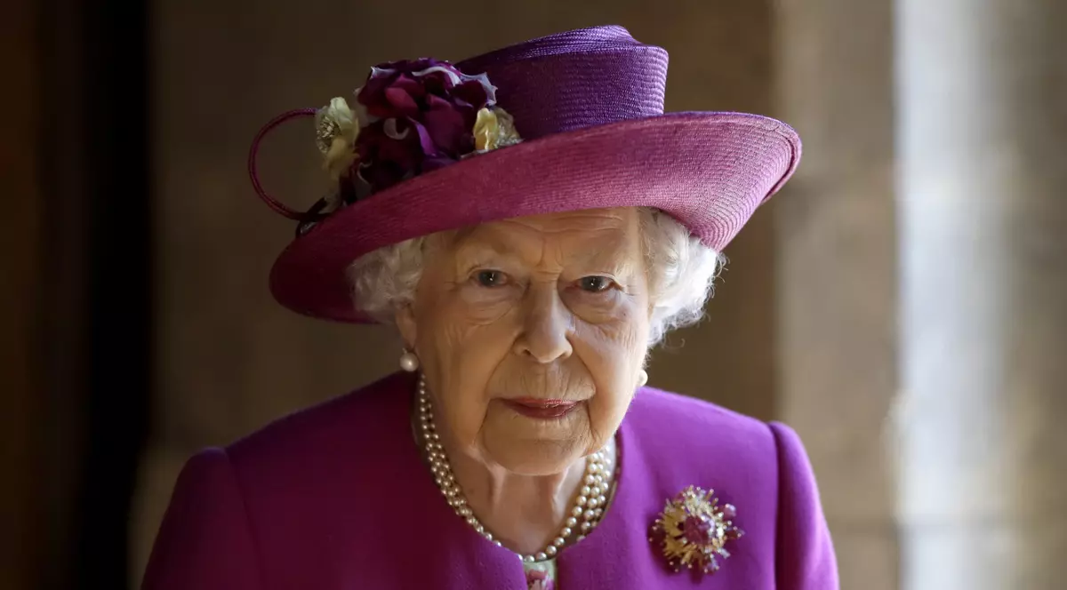 Regina Marii Britanii caută majordom regal. Ce salariu îi oferă pentru cinci zile pe săptămână full time