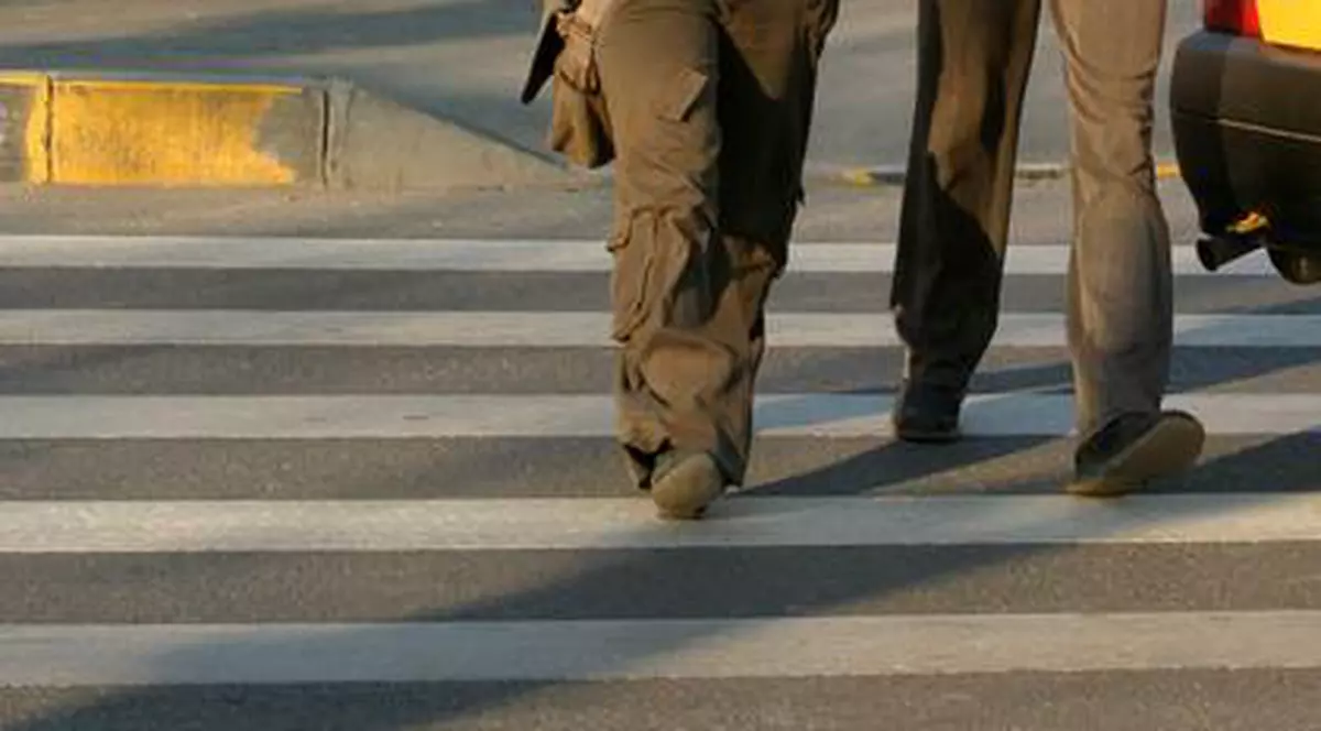 Două persoane lovite pe o trecere de pietoni de o șoferiță de 78 de ani