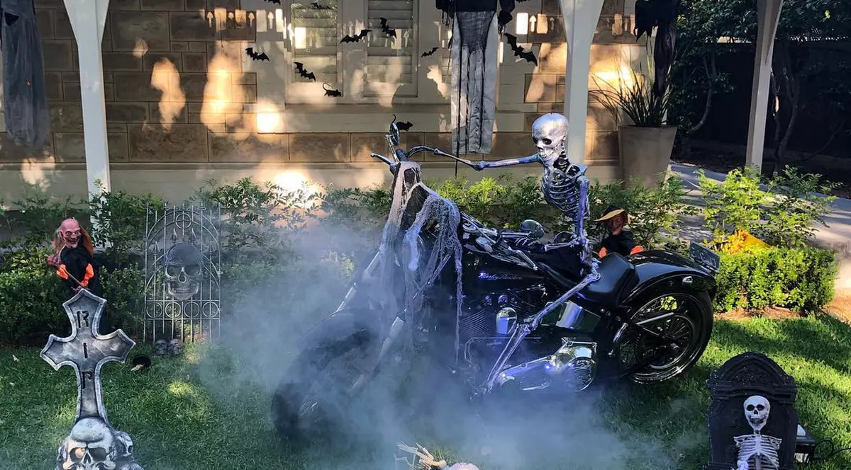 Cum a sărbătorit Darren Cahhil de Halloween