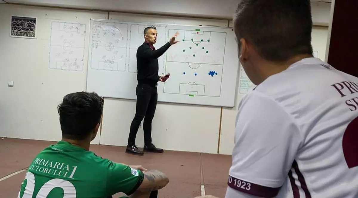 Daniel Pancu a debutat cu victorie pe banca Rapidului