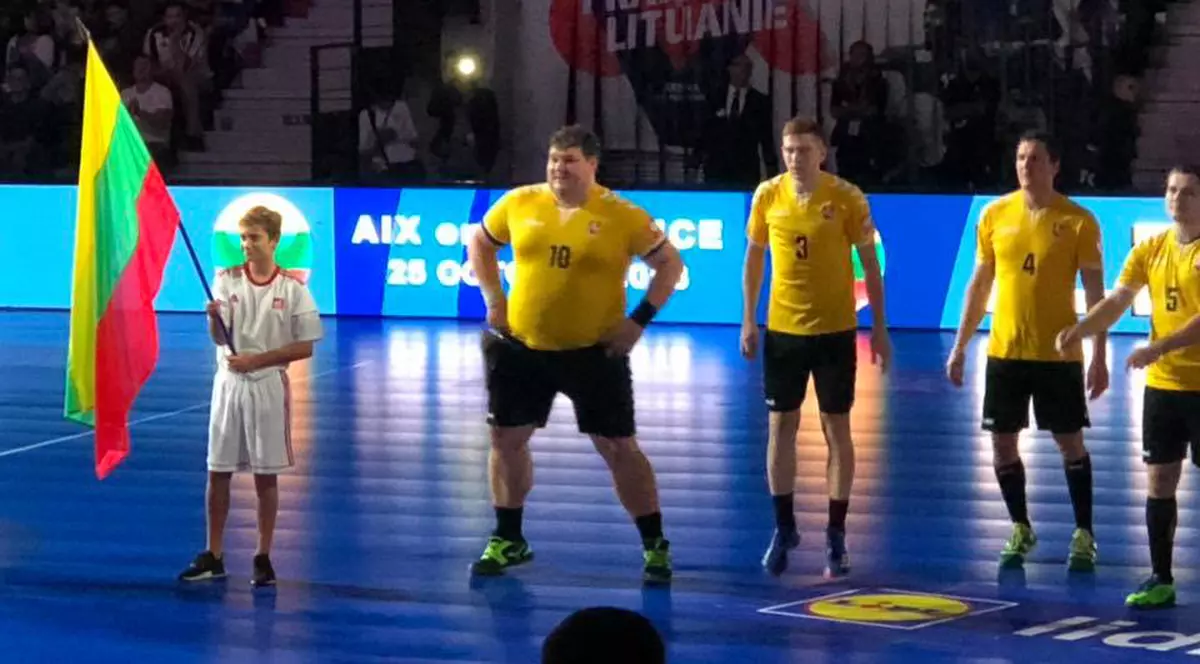 Cel mai gras handbalist de națională va juca împotriva României!