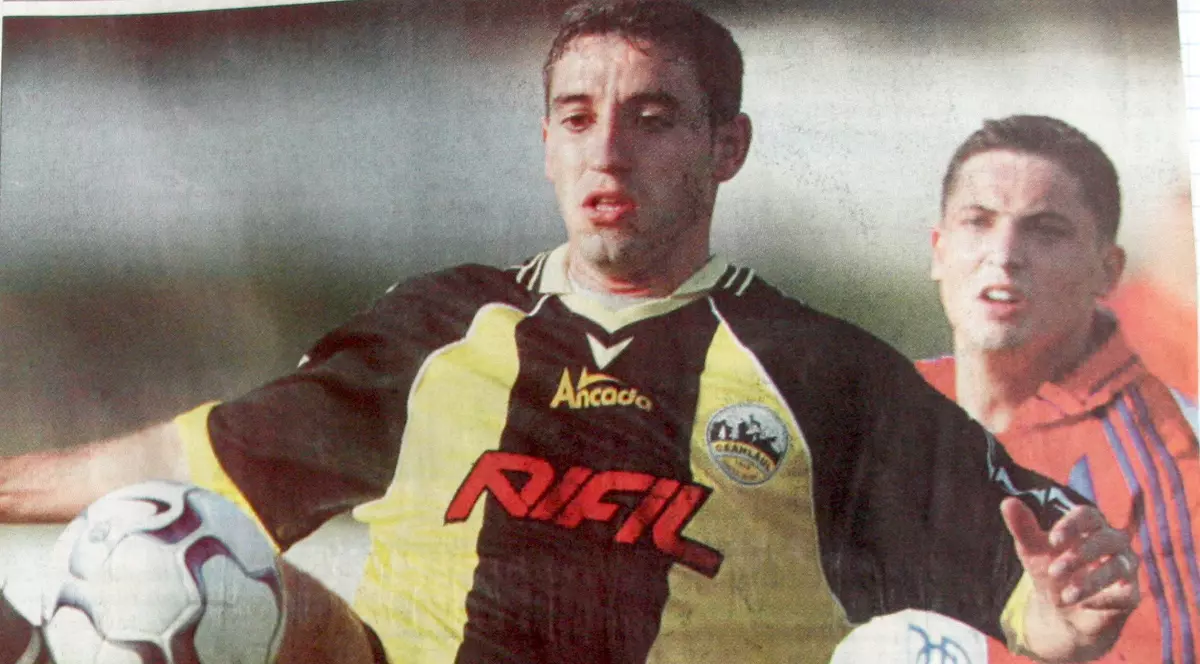 Fostul fotbalist Tiberiu Șerban a ajuns în pușcărie. Și-a bătut și amenințat cu cuțitul prietena, apoi a încălcat termenii arestului la domiciliu