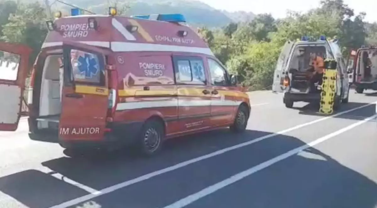 Două persoane au fost găsite moarte într-o mașină căzută într-o râpă, în județul Vaslui. Autoturismul s-ar fi răsturnat încă de noaptea trecută