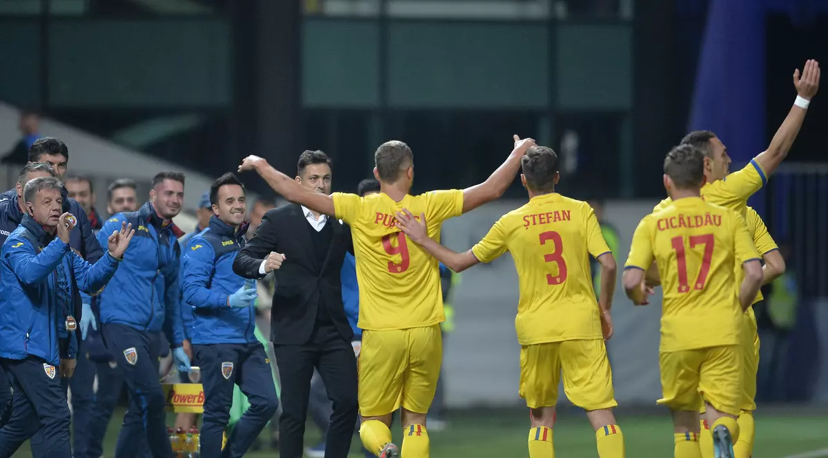 România Under 21 s-a calificat la Campionatul European. Hagi: "Acești jucători ne vor scoate în stradă". Rădoi: "Jucătorii se puteau califica și fără mine"