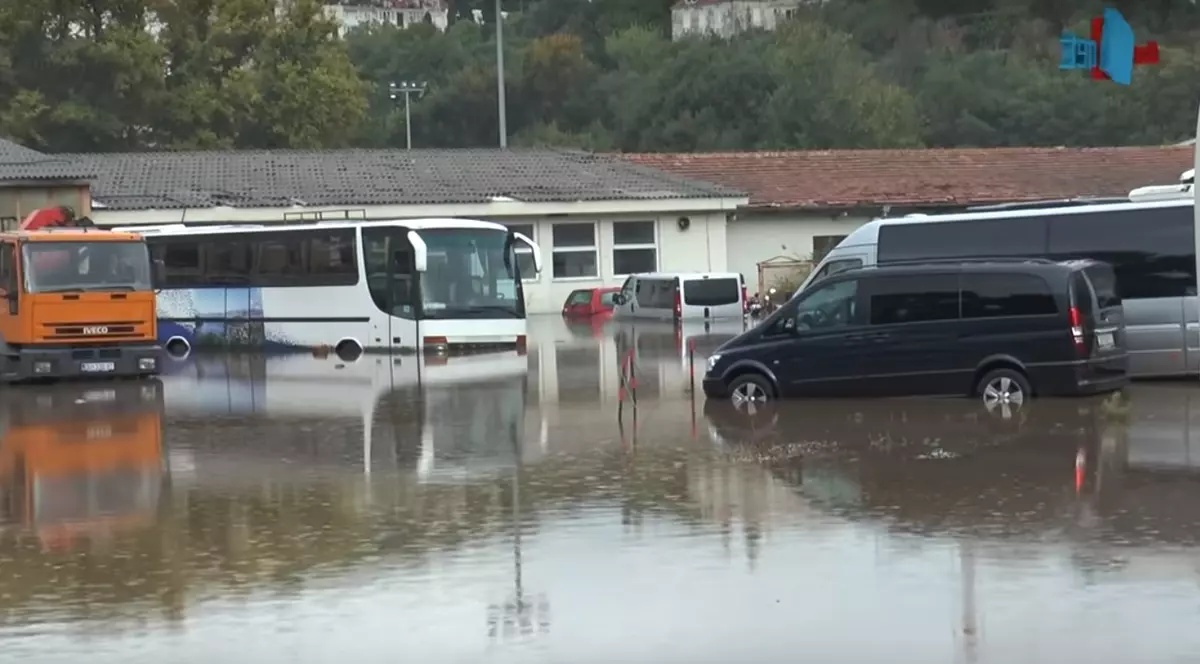 VIDEO| Inundații fără precedent în Dubrovnik, Croația. În trei ore a plouat cât în 6 luni
