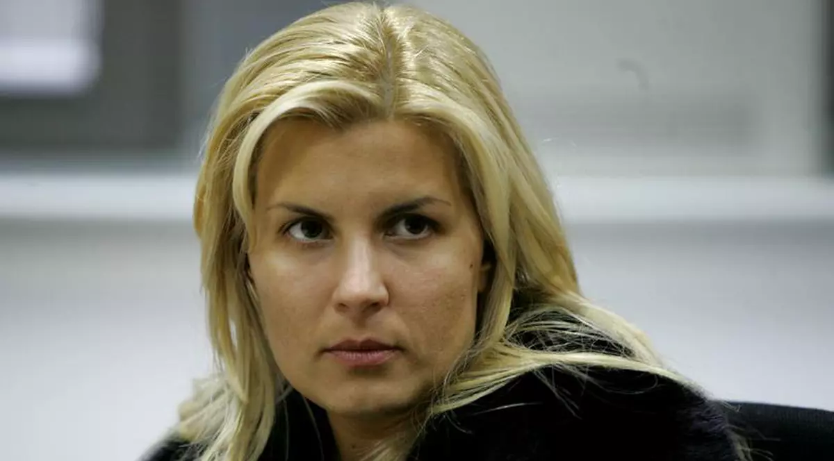 Elena Udrea transmite că se bucură pentru achitarea lui Tăriceanu