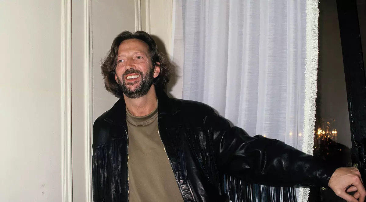 Rock-starul Eric Clapton s-a folosit de vodoo pentru o o fura pe soția bunului său prieten, George Harrison. Amănunte incredibile în cea mai recentă biografie