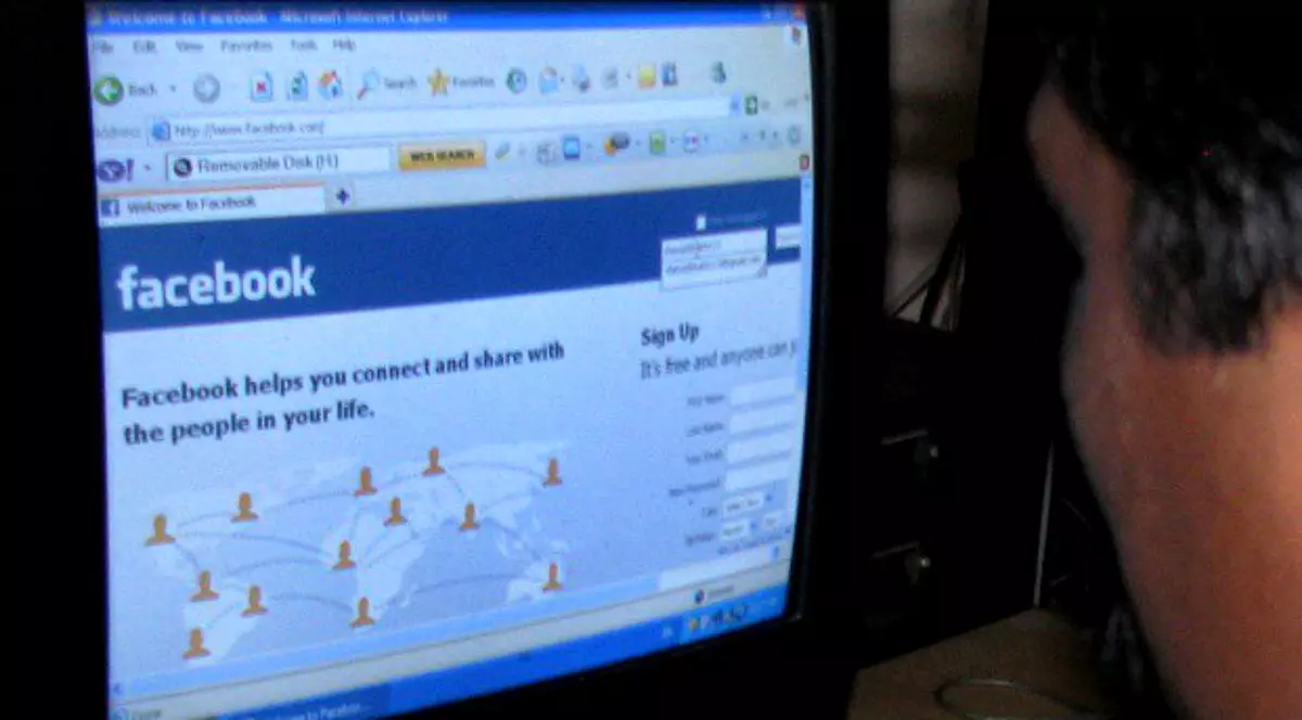 Atac pe Facebook. Hackerii au accesat 29 de milioane de conturi