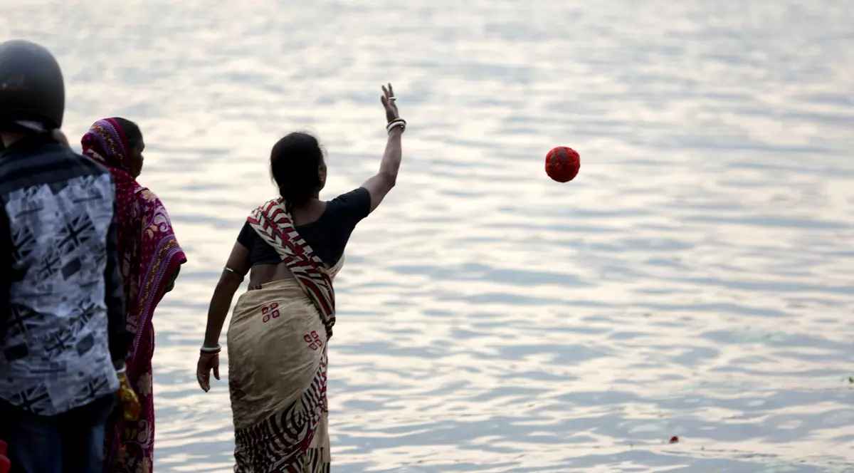 Viol în India, pe malul râului Gange