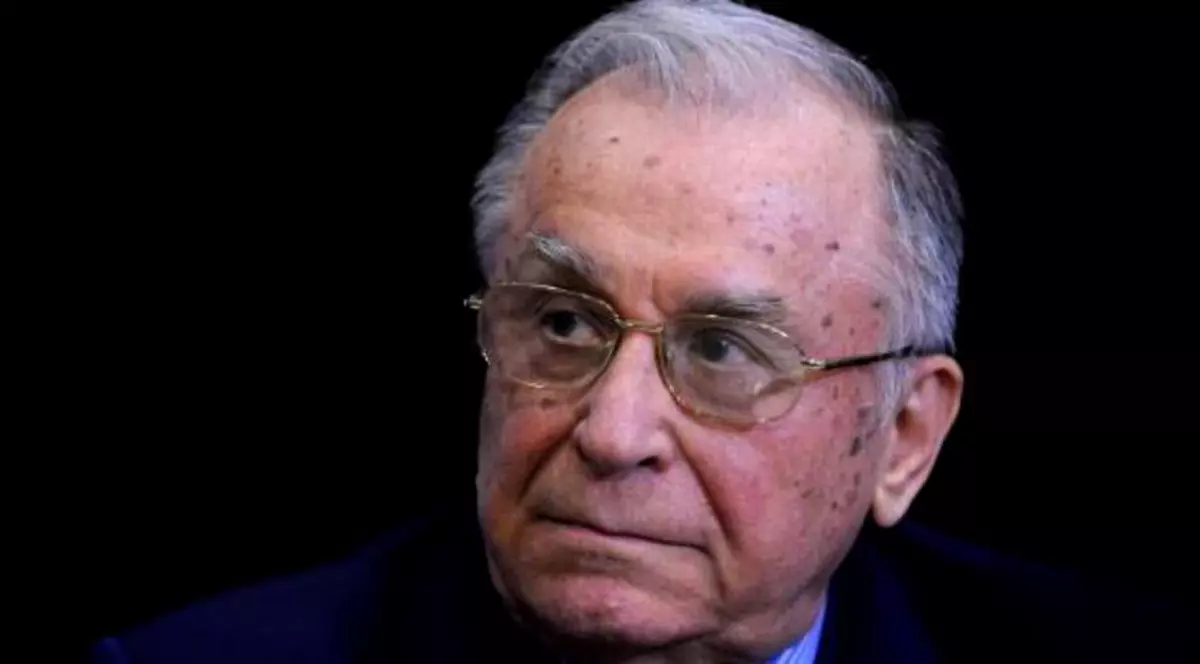 Ion Iliescu, inculpat în dosarul Revoluției