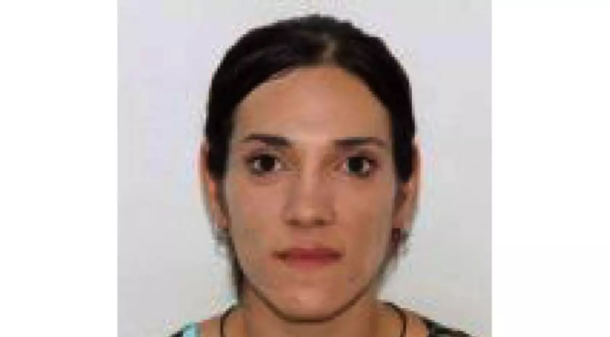 Polițiștii cer ajutorul pentru găsirea unei fete care a fugit din spital. Părinții sunt disperați