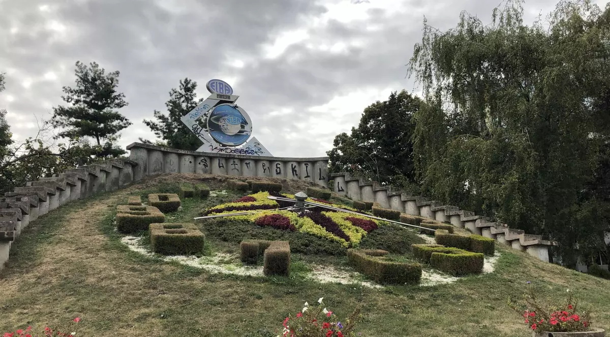 Ceasul Floral din Timișoara nu mai dă ora exactă de mulți ani