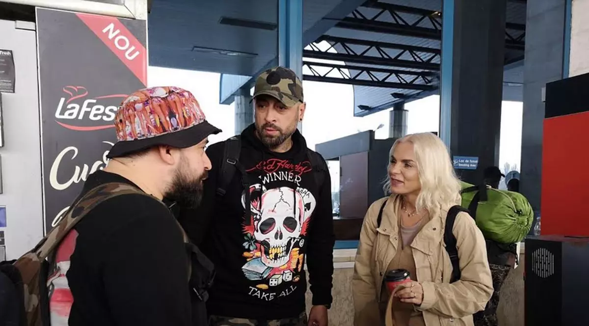 Lacrimi şi peripeţii la plecarea vedetelor în "Asia Express"