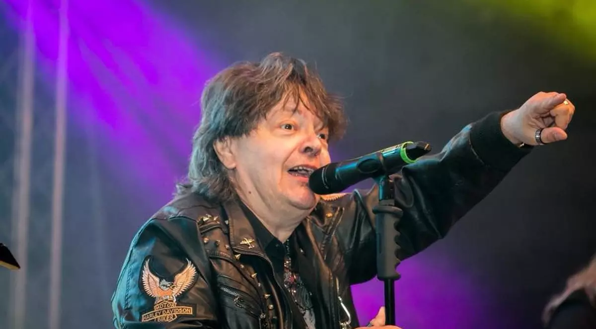 Apel disperat pentru Leo Iorga de la Compact. Cancerul a recidivat și are nevoie urgentă de ajutor