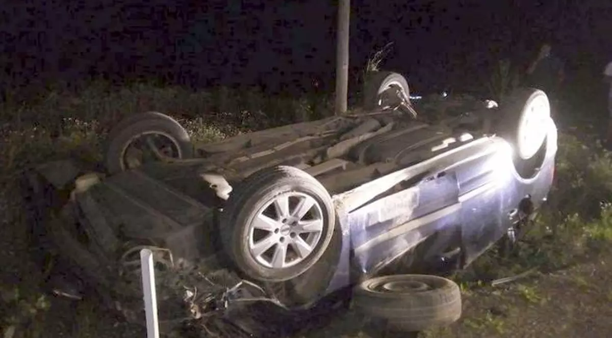 Un șofer cu fractură la coloană a fugit de la locul accidentului pe care îl provocase