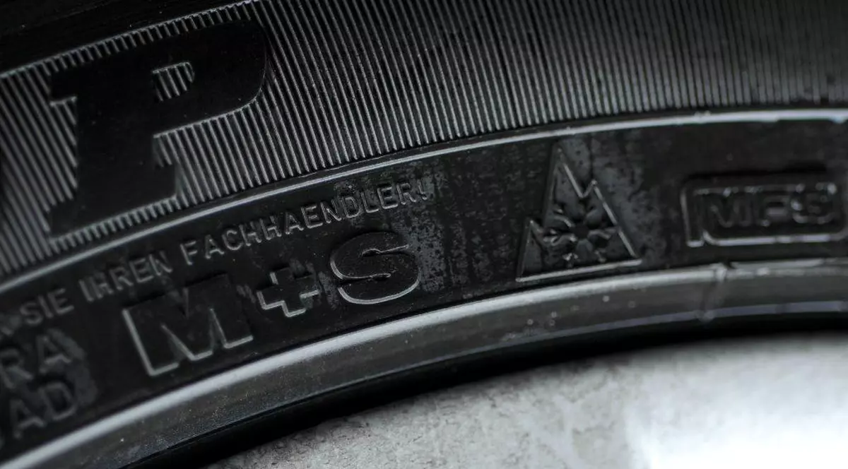 Când montăm roțile de iarnă? Iată ce spune legea