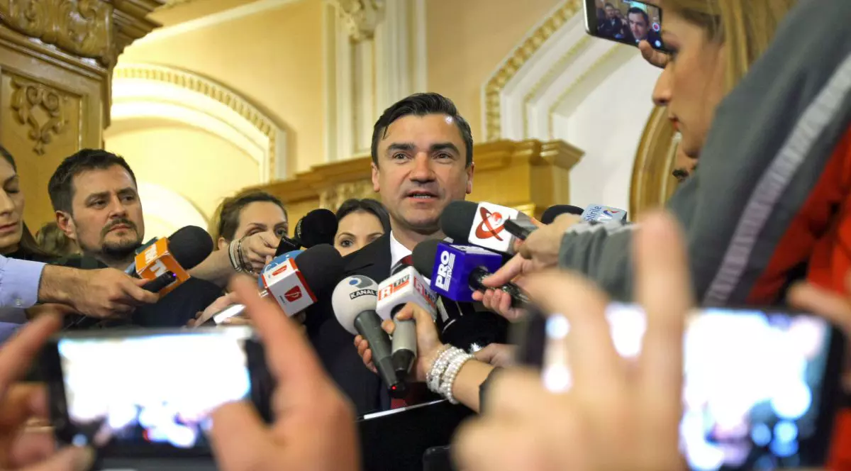 După ce a zis că „vom fi aici şi după ce moare Dragnea”, Mihai Chirică donează bani ca să scape de „neocomuniştii din viaţa publică”
