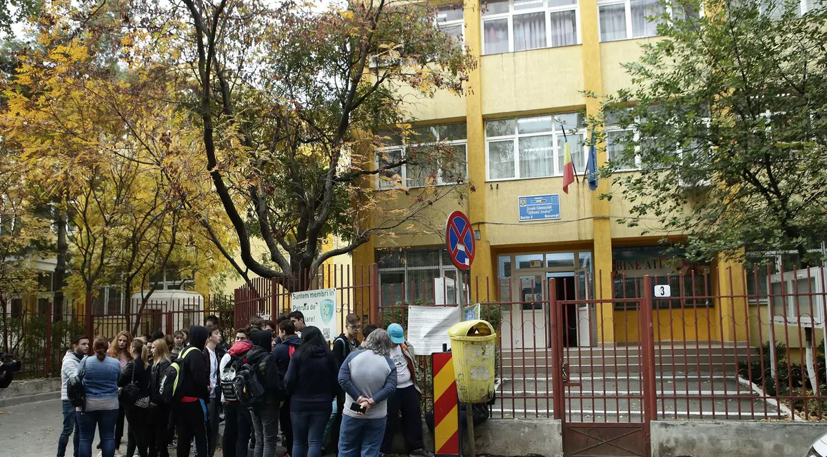 Ore mai puține la școală, pentru elevi. Școala Generală ”Sfântul Andrei” din București