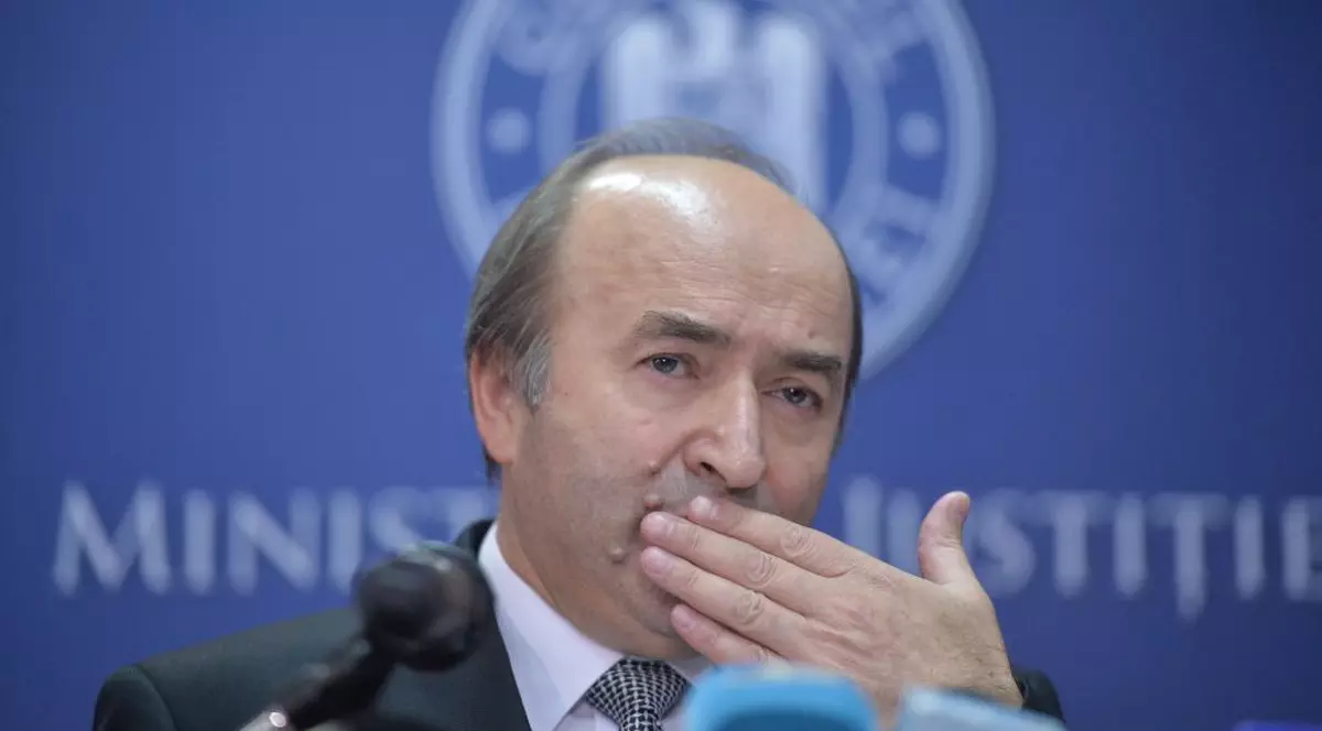 Replica lui Tudorel Toader pentru Liviu Dragnea